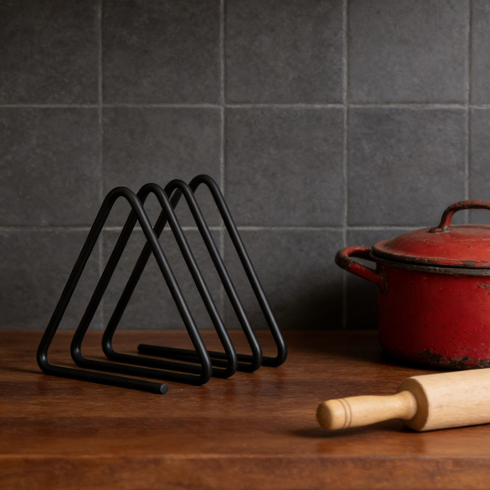 Dreieckiger Schneidebrettständ – Kitchen Baking Sheet Organizer Bewertung und Preis